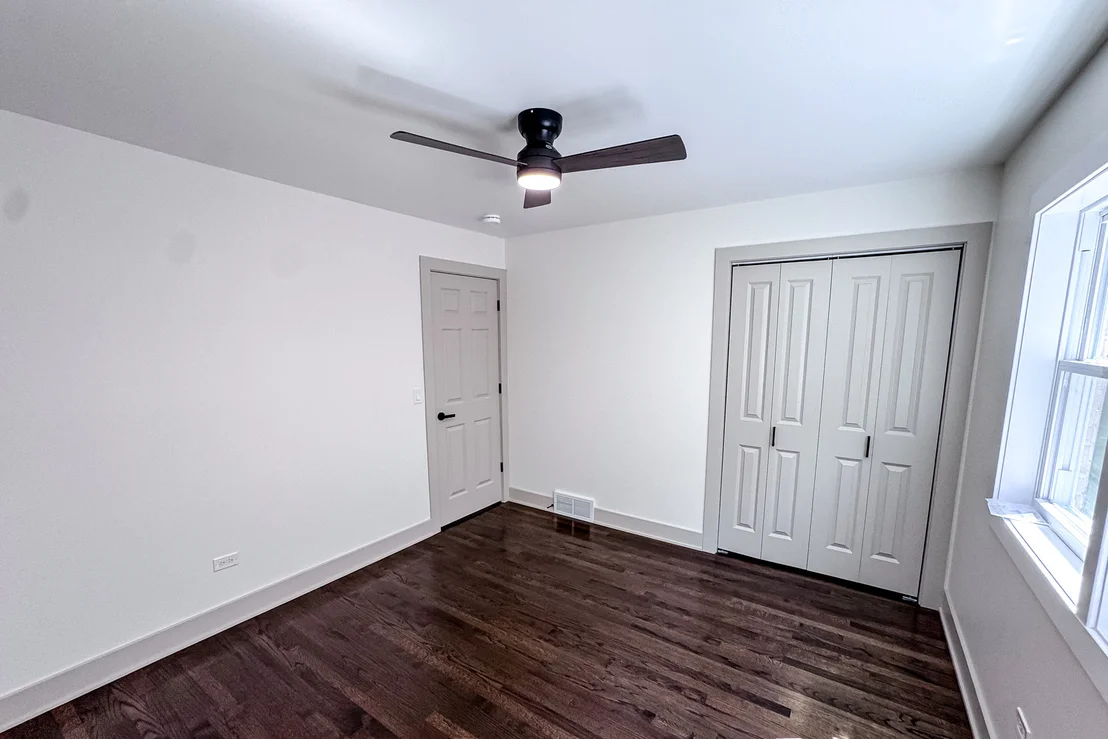 Photo of 129 Monument Avenue
