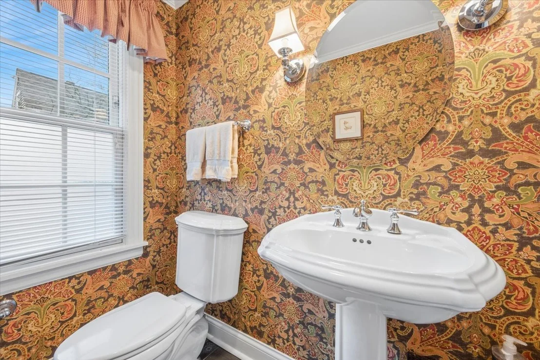 Photo of 1185 Hill Road