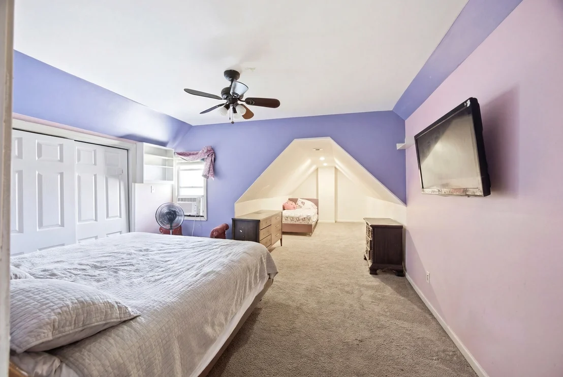 Photo of 344 N Worth Avenue