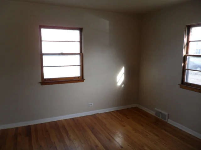 Photo of 841 N Eagle Street