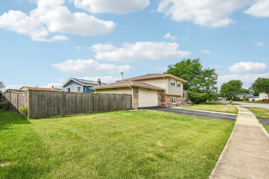 Photo of 410 Flint Trail