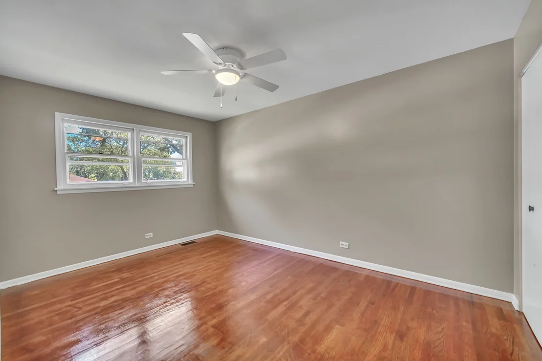Photo of 10 N ADAMS Drive