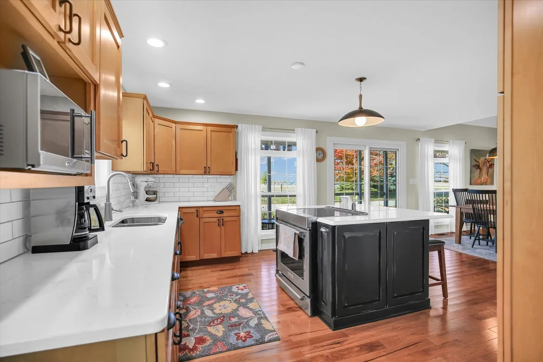 Photo of 561 County Road 700 N