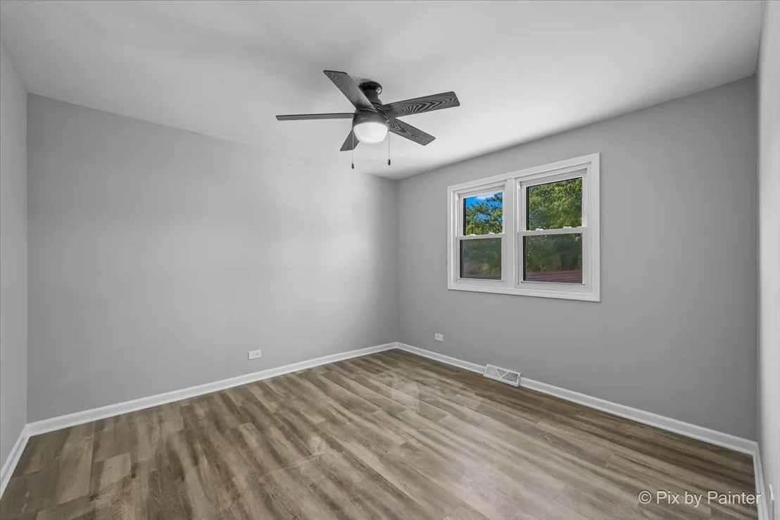 Photo of 166 Tracy Way