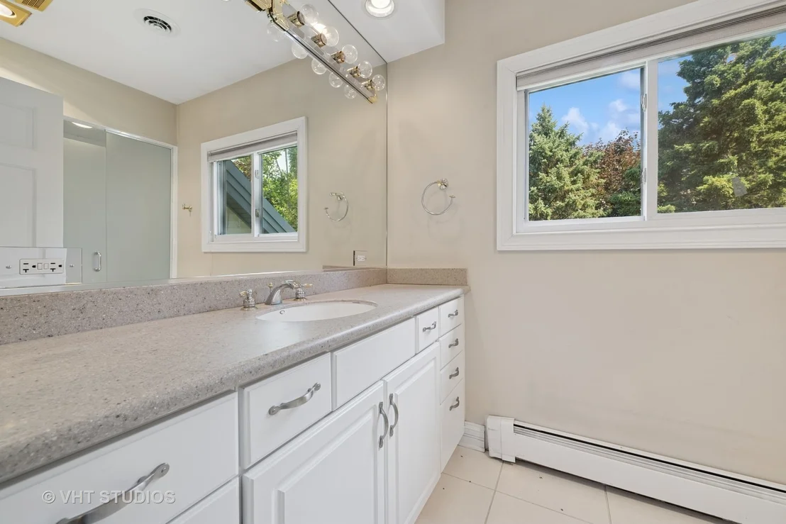 Photo of 153 Algonquin Road