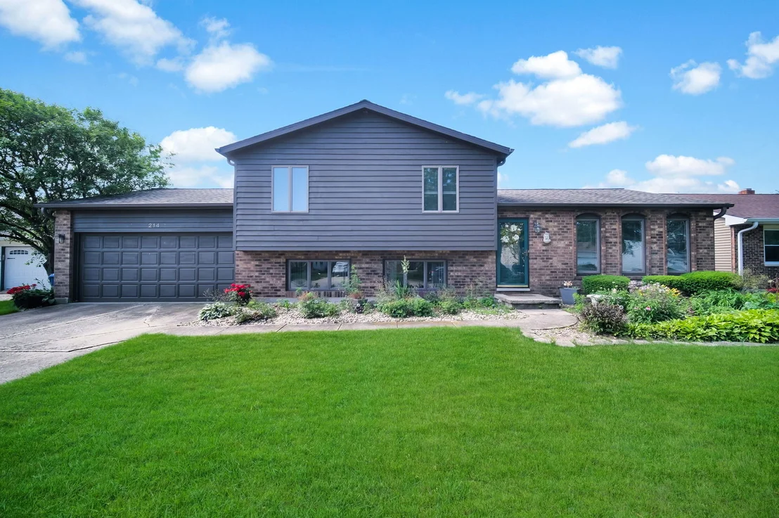Photo of 214 Concord Drive