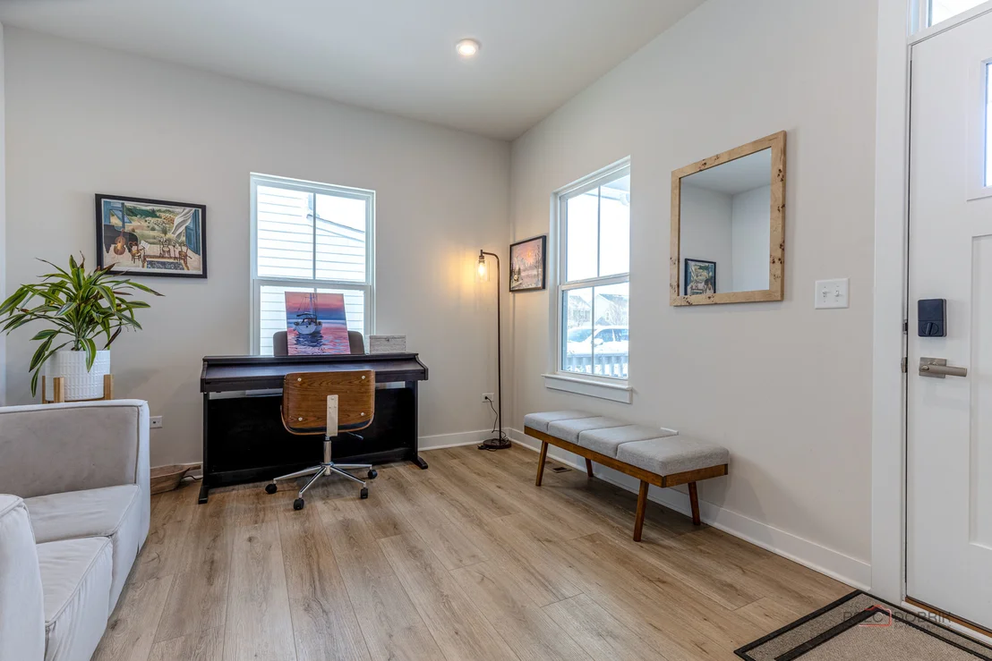 Photo of 1277 jones Road