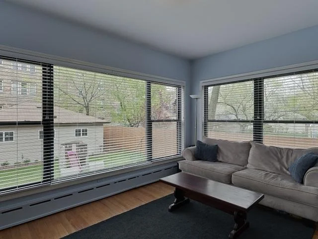 Photo of 537 FOREST Avenue