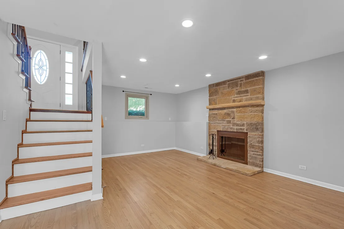 Photo of 112 LILAC Lane