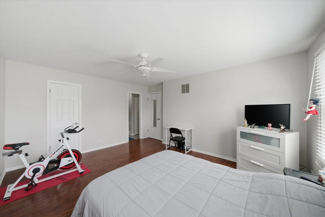 Photo of 216 Whitewood Drive