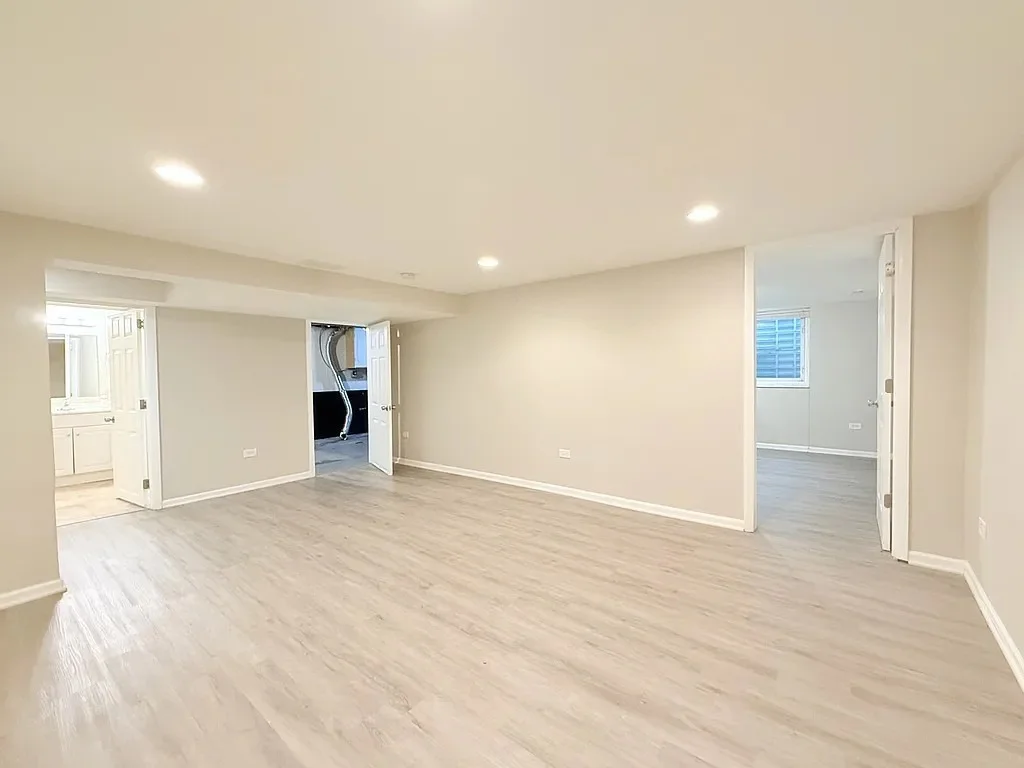 Photo of 1121 Olive Road