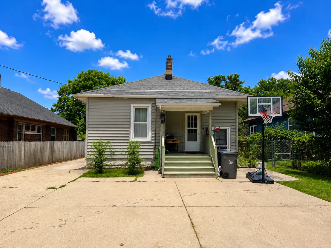 Photo of 319 Oak Street