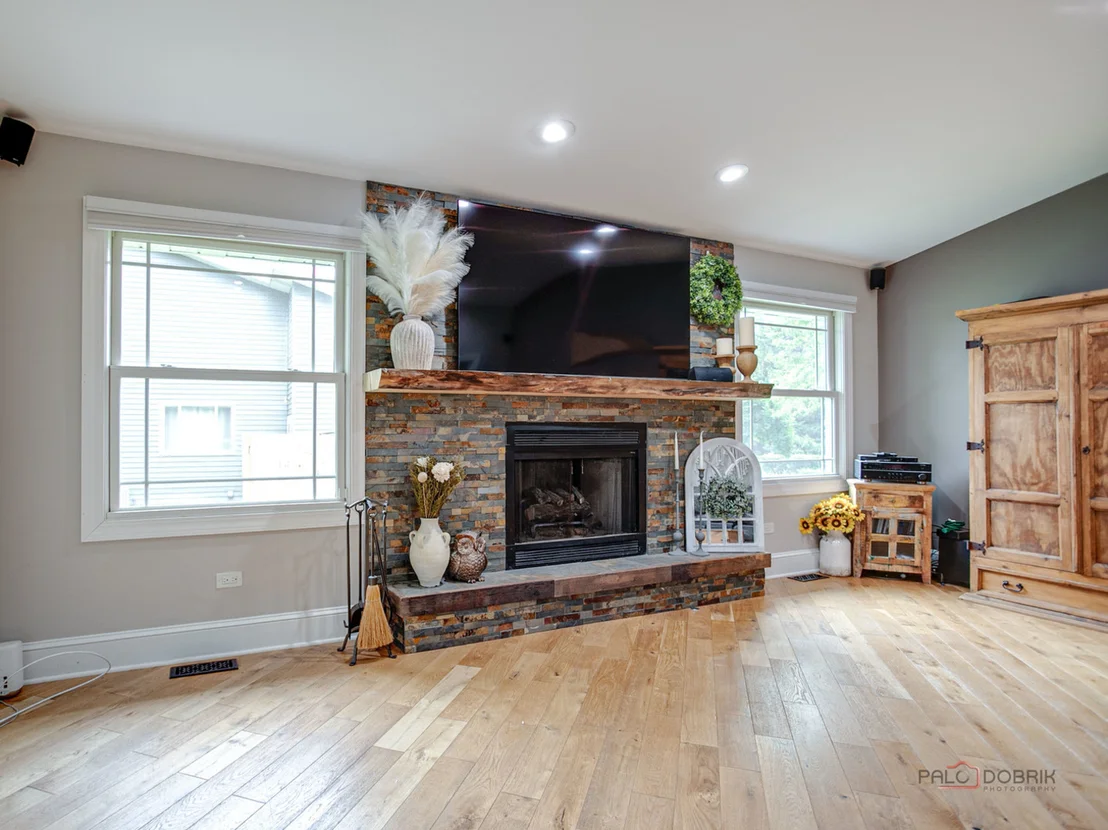 Photo of 717 Roberts Road