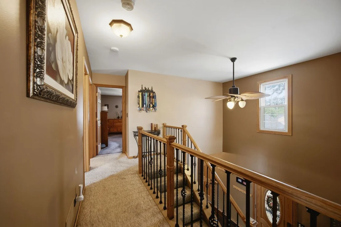 Photo of 702 Hickory Lane