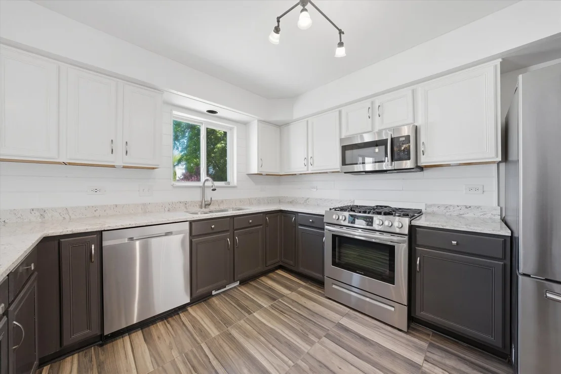 Photo of 5615 Stonybrook Drive