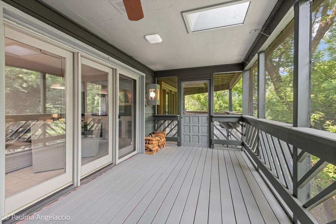 Photo of 255 Indian Trail Road