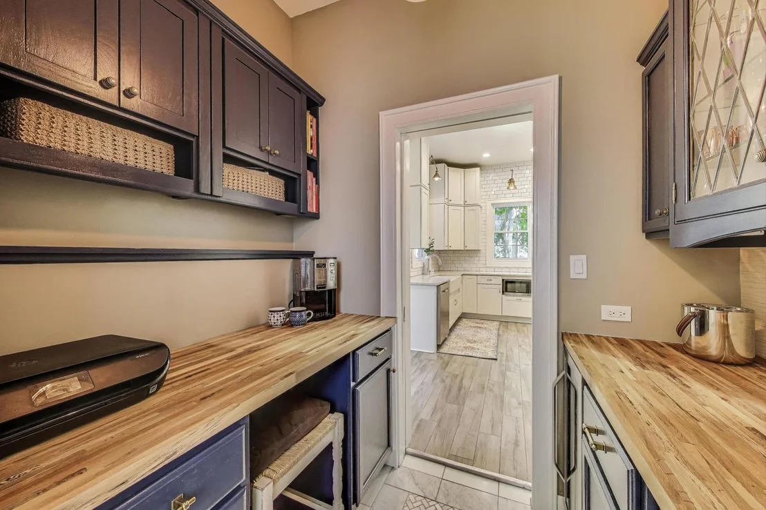 Photo of 1606 Forest Avenue