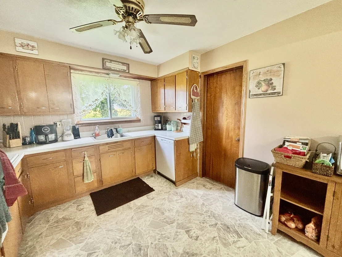 Photo of 7575 Manchester Road