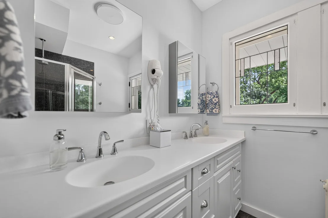 Photo of 729 W Downer Place