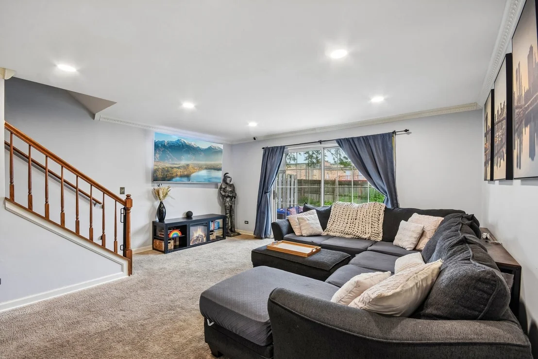 Photo of 418 Lakeview Circle