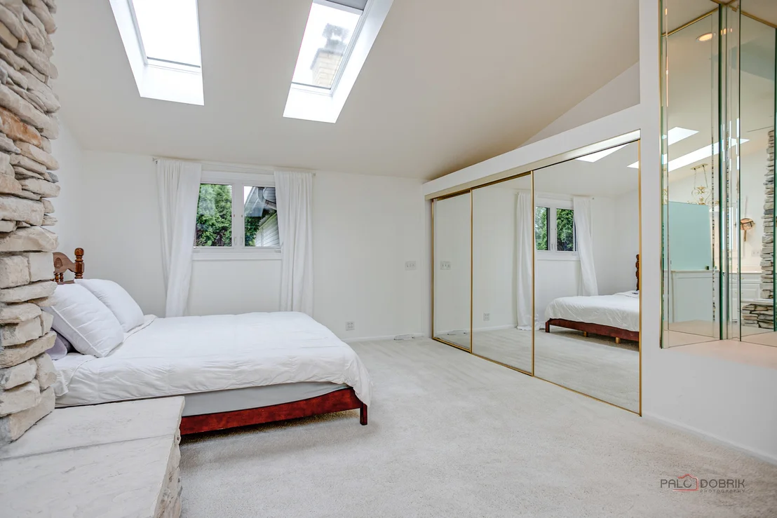 Photo of 605 N Windsor Drive