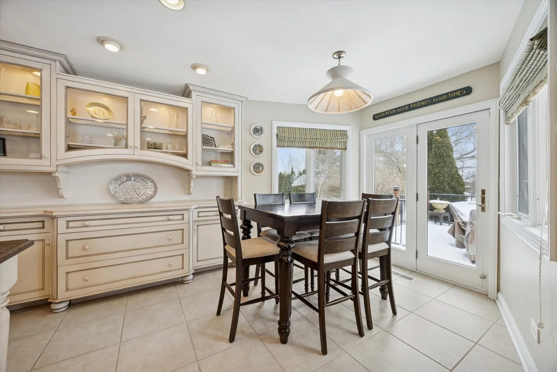 Photo of 8401 Golfview Drive
