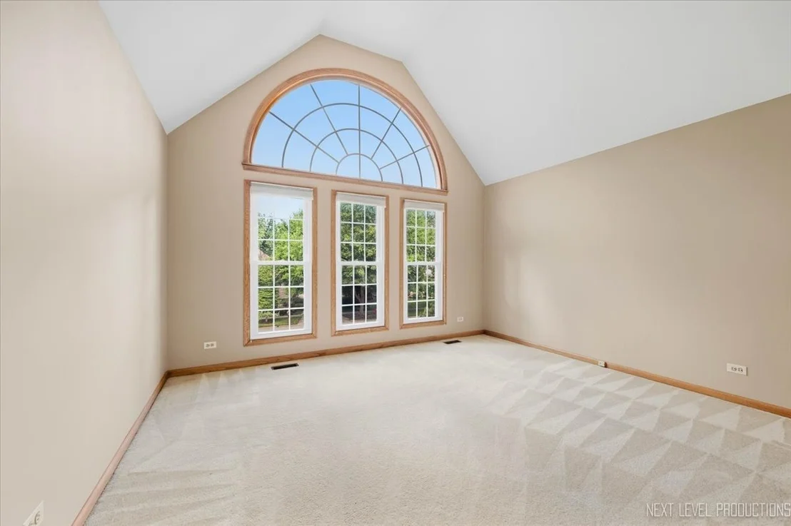 Photo of 1002 Thoroughbred Circle