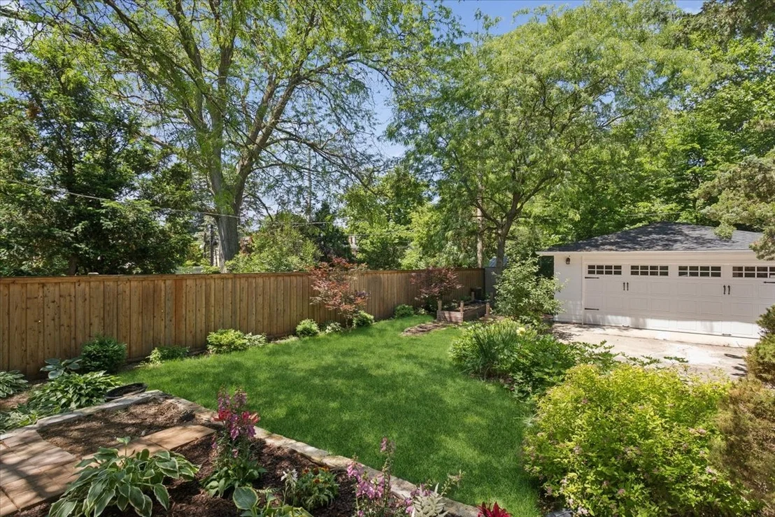 Photo of 496 Longcommon Road