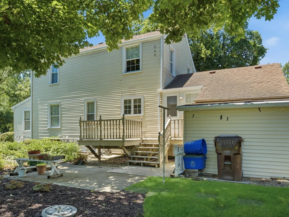 Photo of 1319 Bunker Avenue