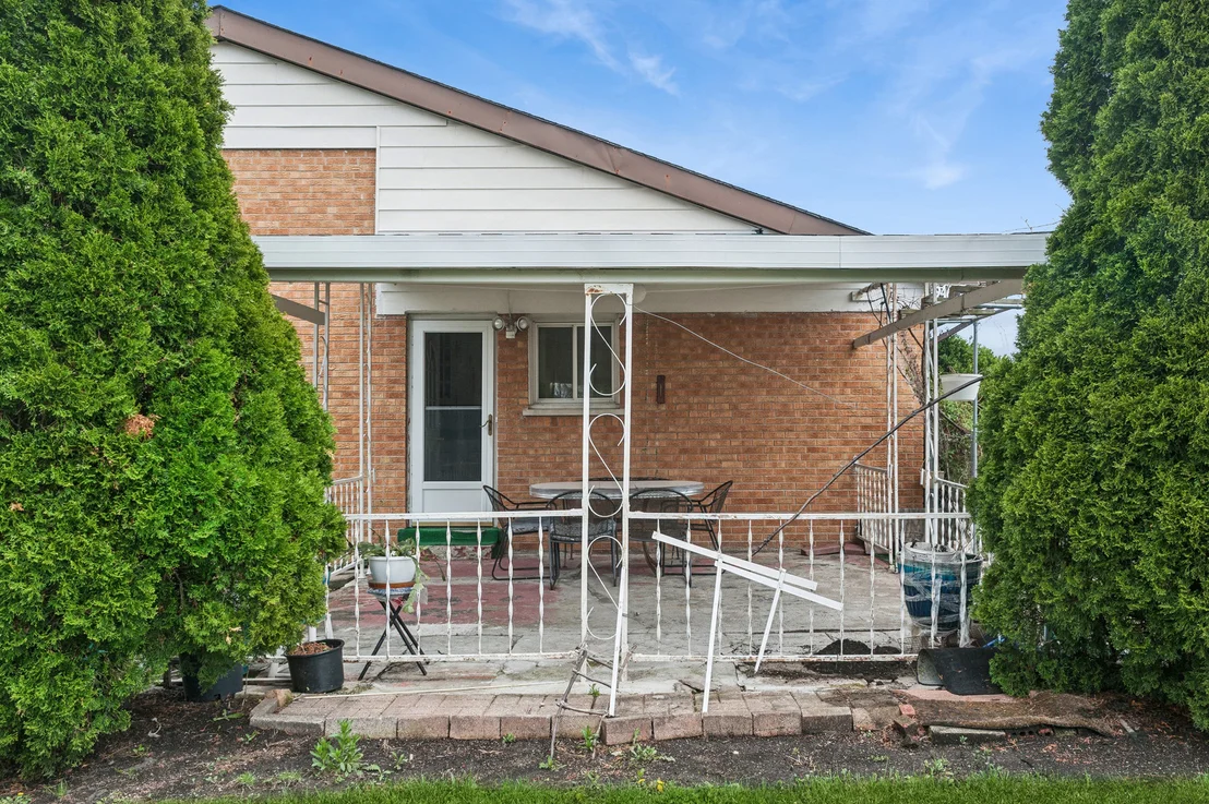 Photo of 9481 Park Lane