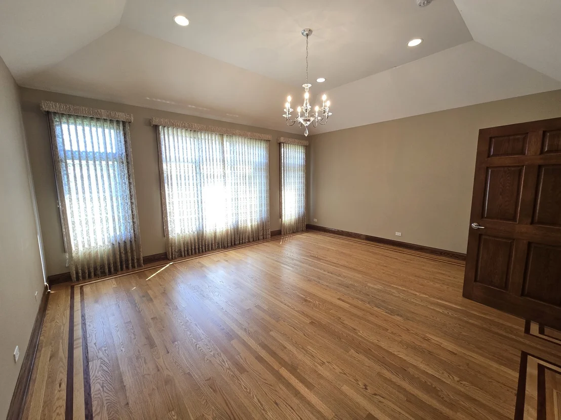 Photo of 839 Parkside Avenue N