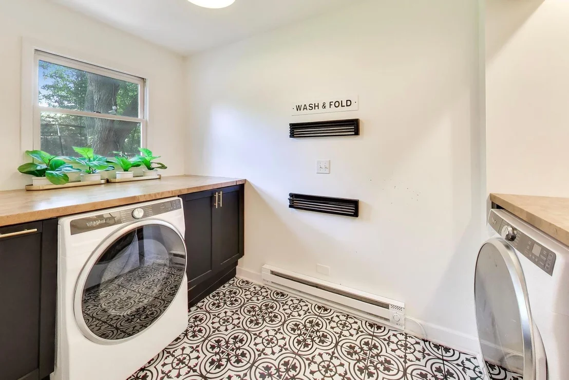Photo of 3139 HEMLOCK Lane