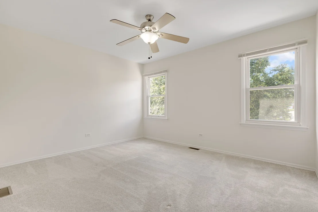 Photo of 421 COLLEN Drive