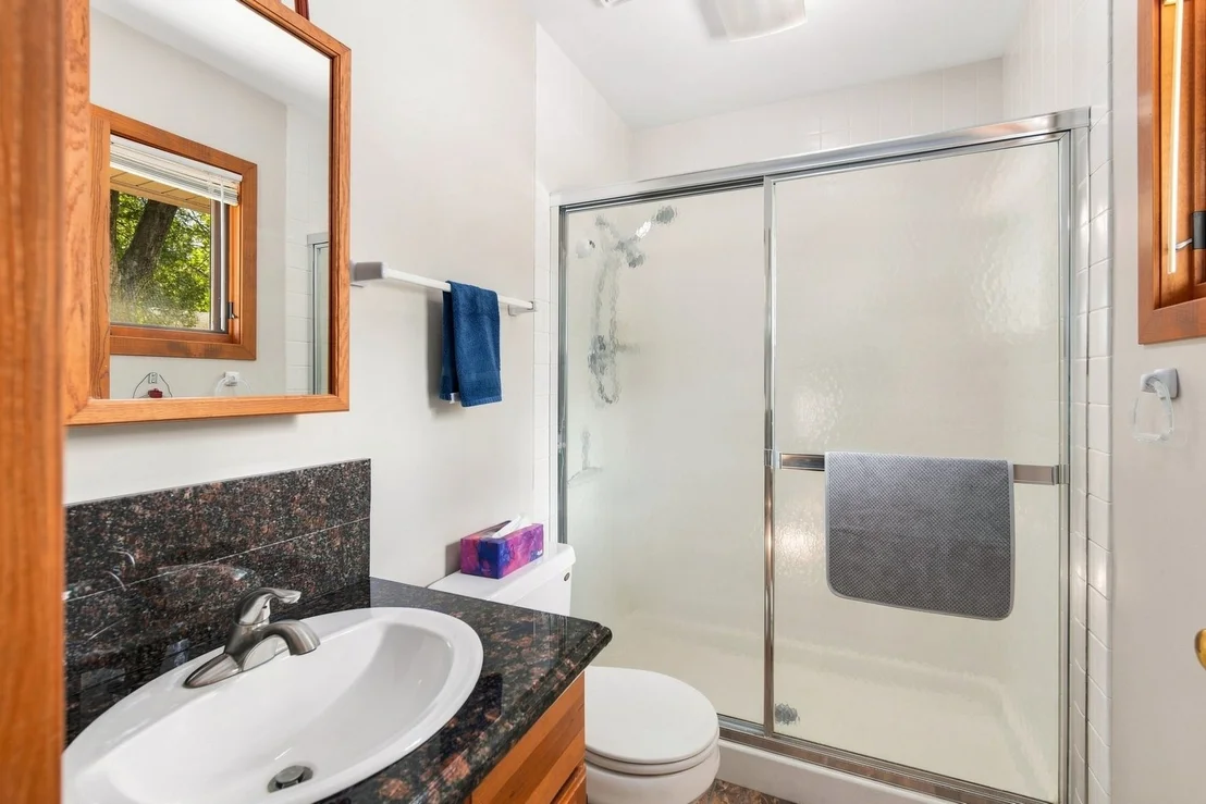 Photo of 154 Beachview Court