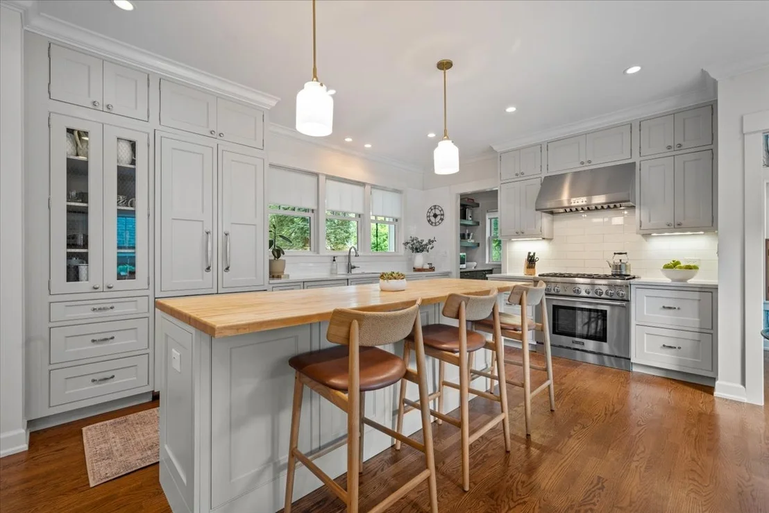 Photo of 1303 Maple Avenue