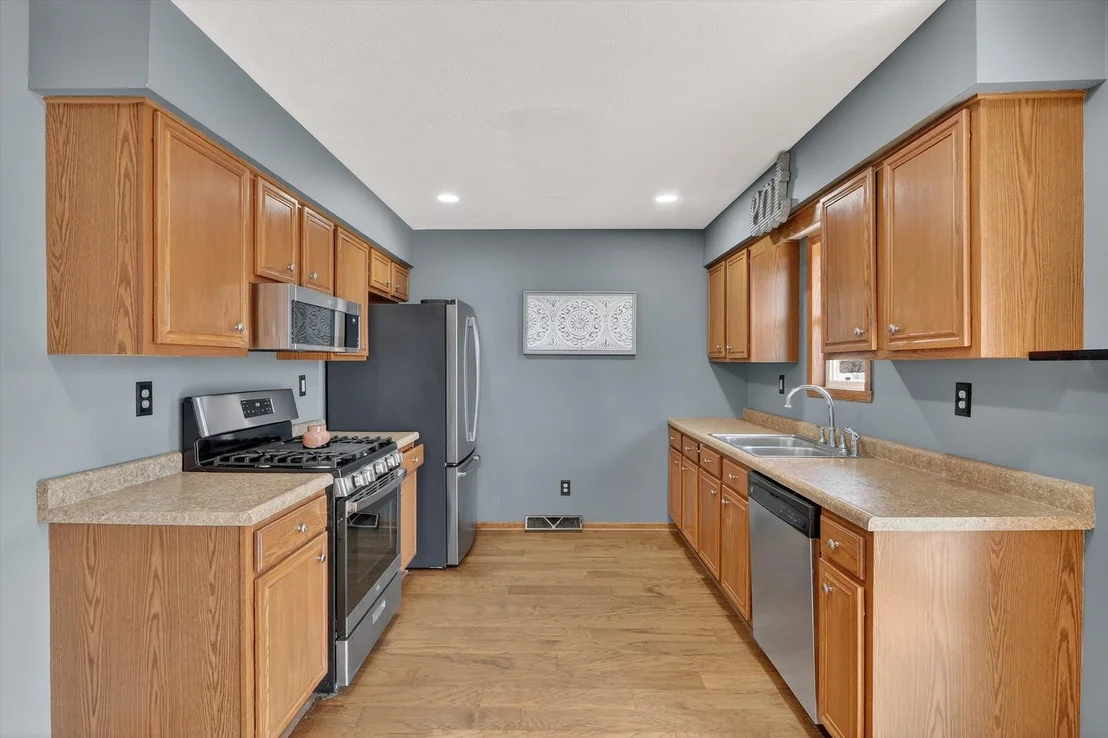 Photo of 2683 Bluffside Drive