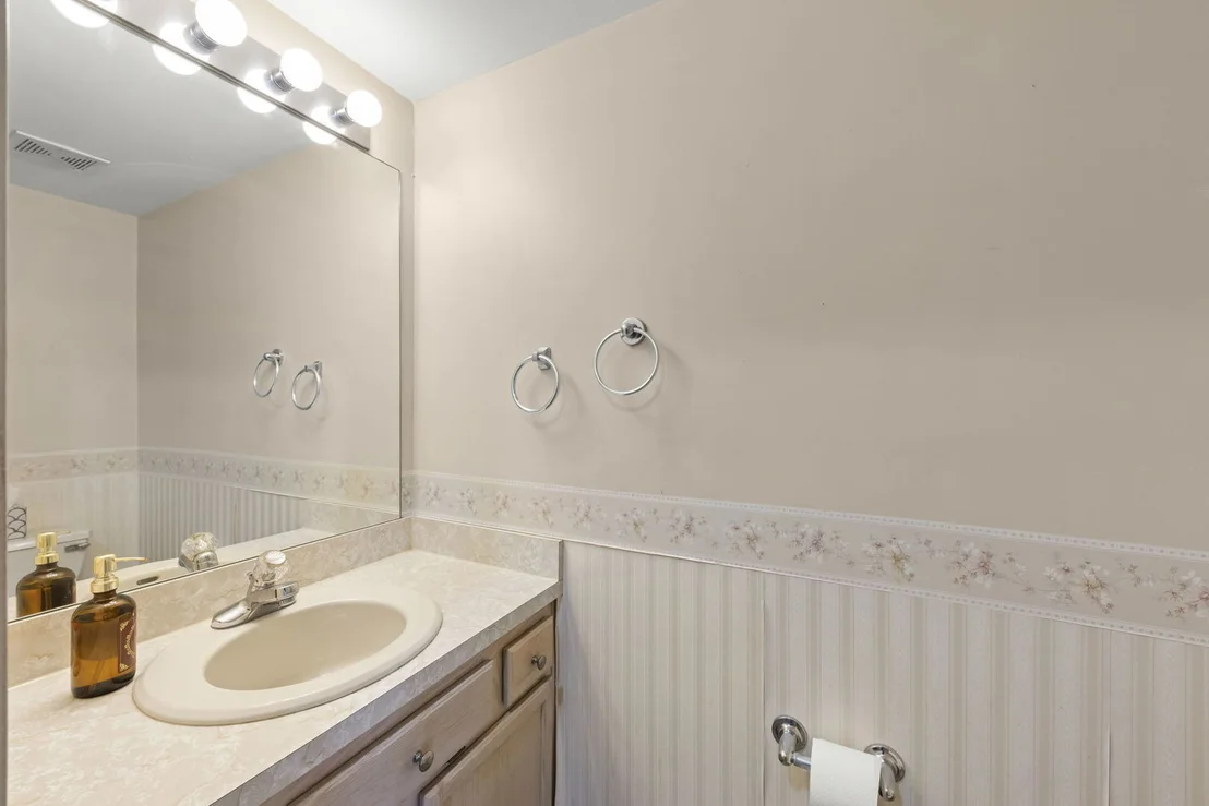 Photo of 4300 Carrington Lane