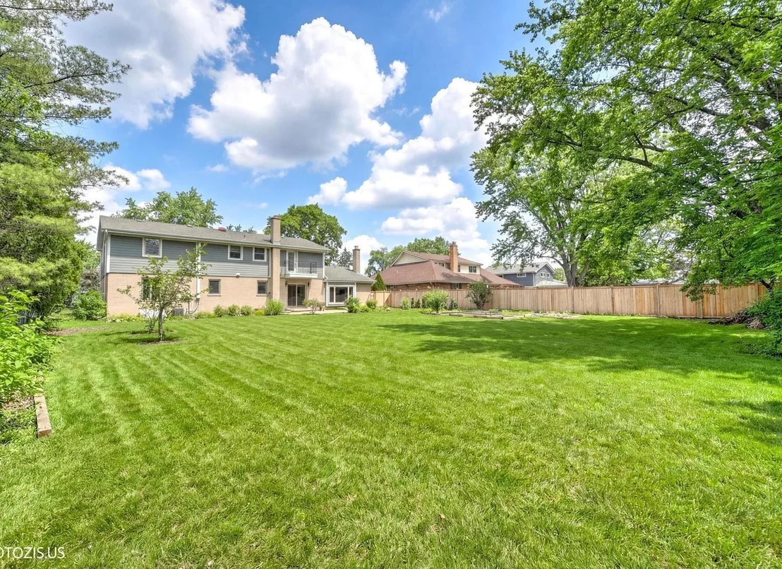 Photo of 3235 Robincrest Drive