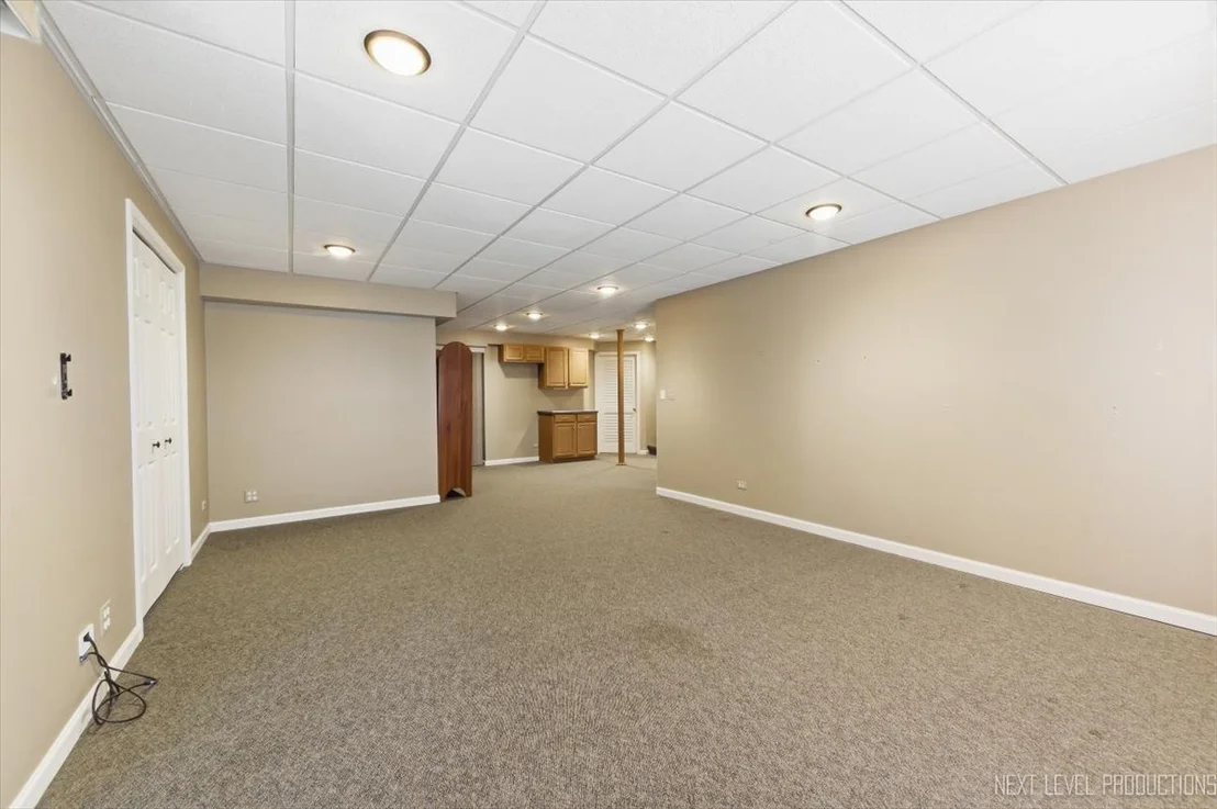 Photo of 865 Cambridge Drive