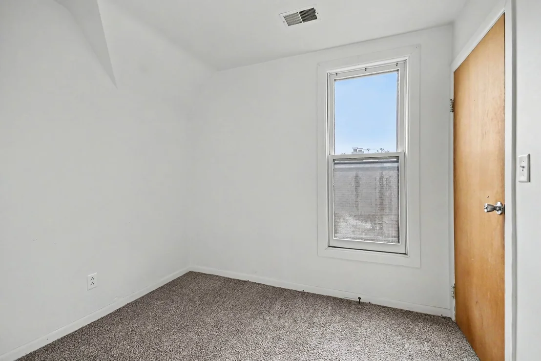 Photo of 662 Bent Street