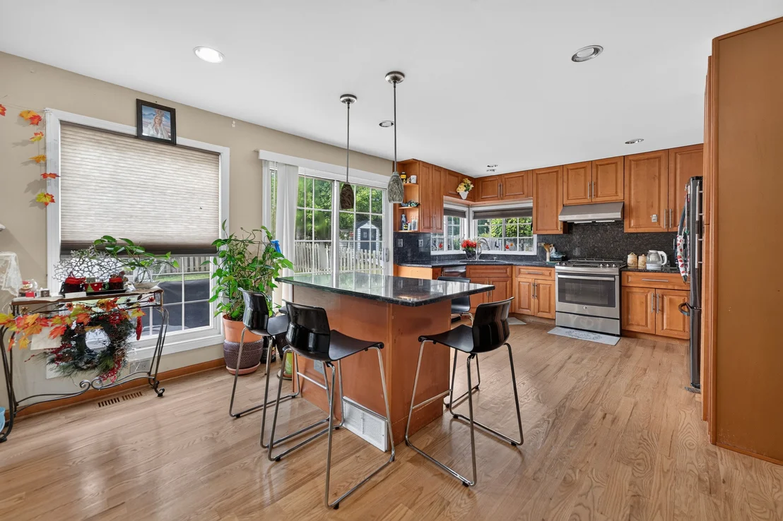 Photo of 1162 HYANNIS Circle
