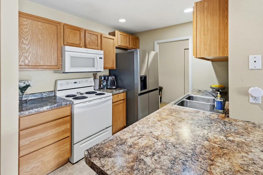 Photo of Unit 205 at 2408 Windward Boulevard