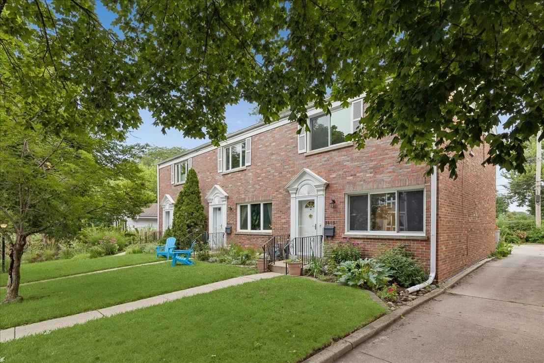 Photo of 3405 Park Place