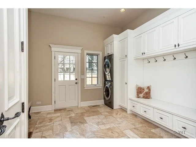 Photo of 174 Sheridan Road