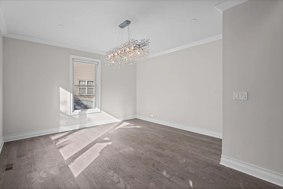 Photo of 7517 Main Street