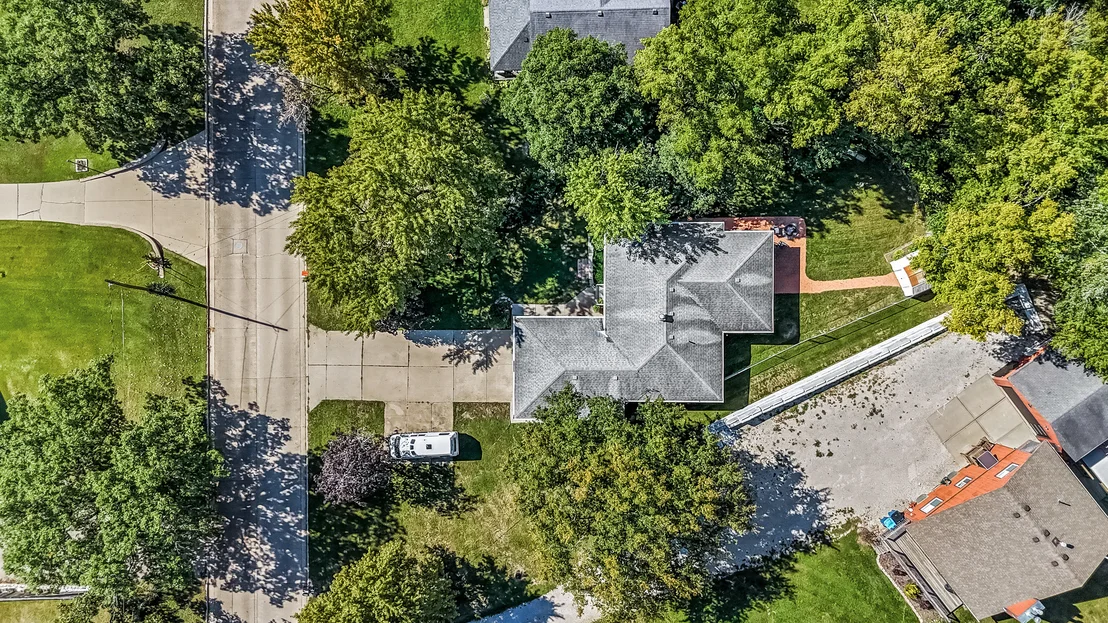 Photo of 804 Bratton Avenue