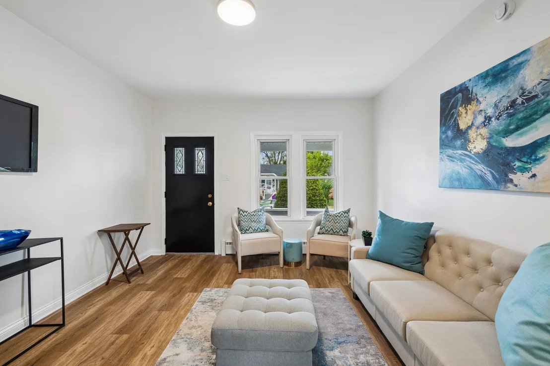 Photo of 3347 Washington Street