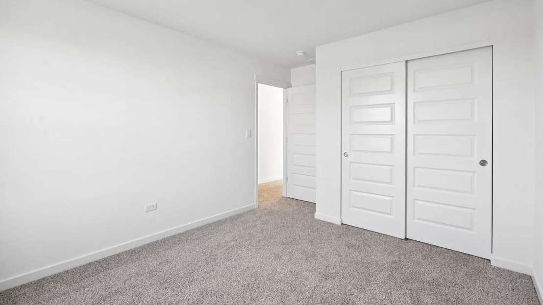 Photo of 998 Emerald Drive
