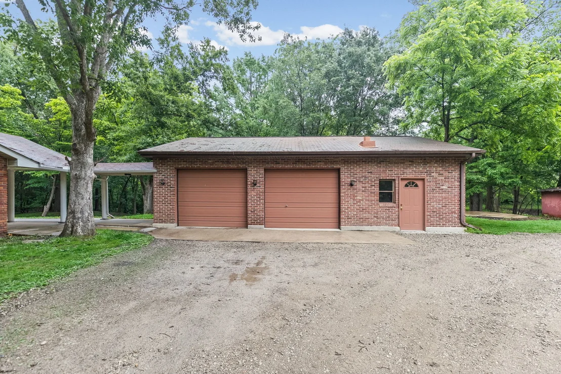 Photo of 414 Gilliland Road