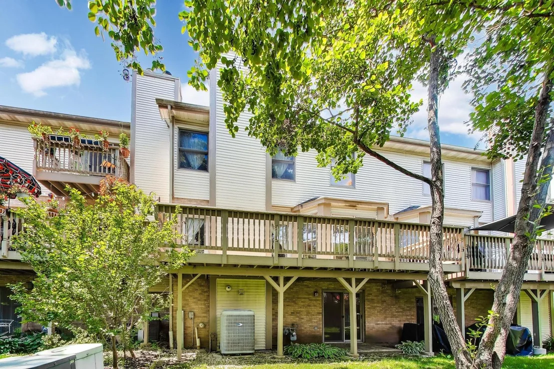 Photo of 133 Schiller Place